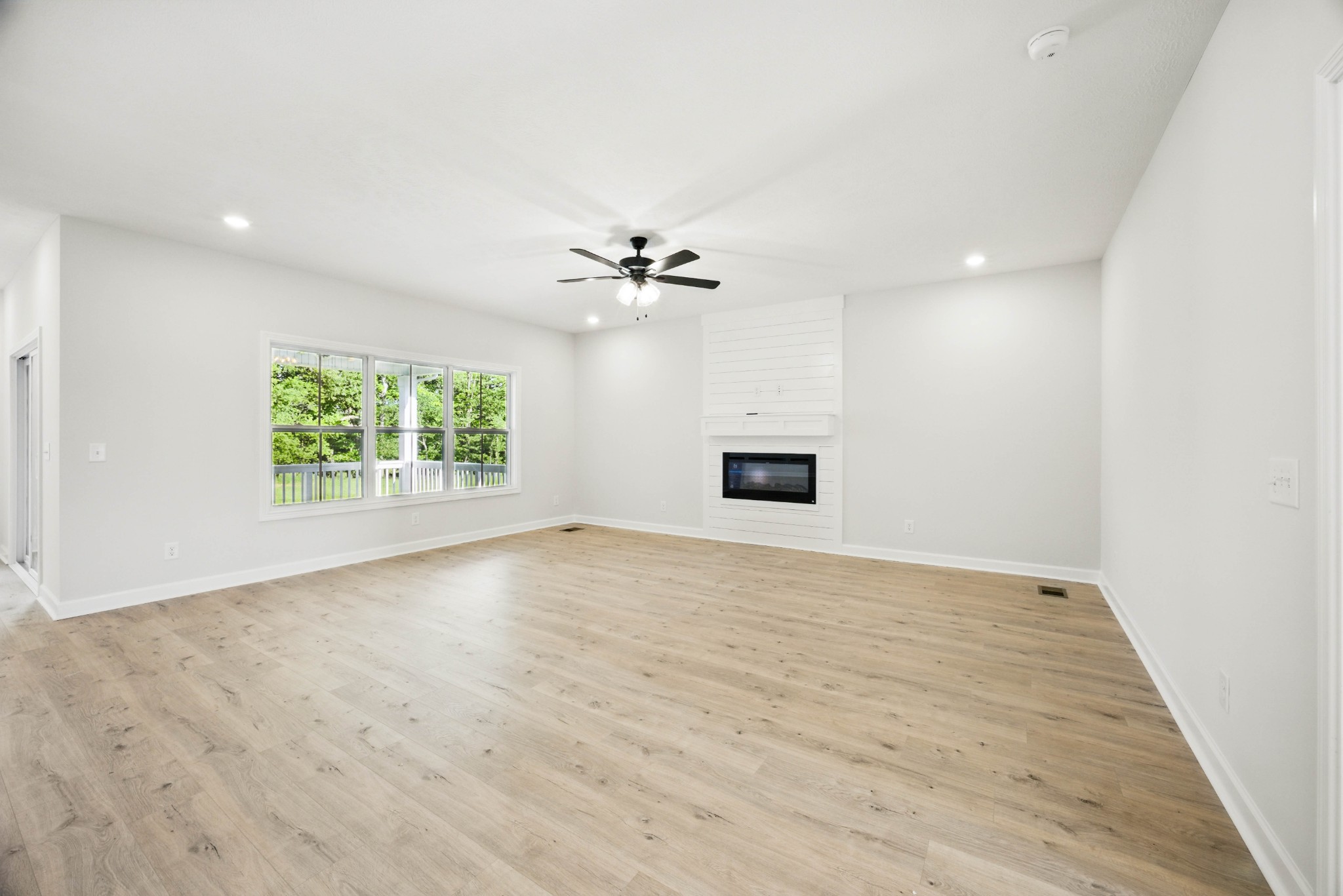 423 Blue Ridge Clarksville, TN 37043 - Photo 11 of 48 Gallery Image 11