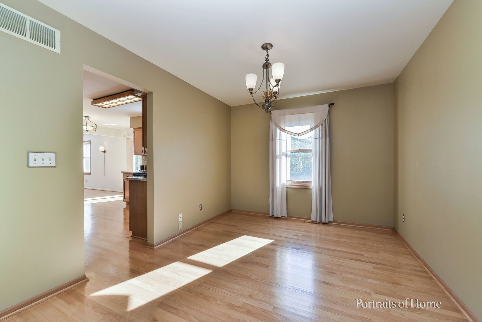 2961 Compton Road Aurora, IL 60504 - Photo 17 of 37 Gallery Image 17