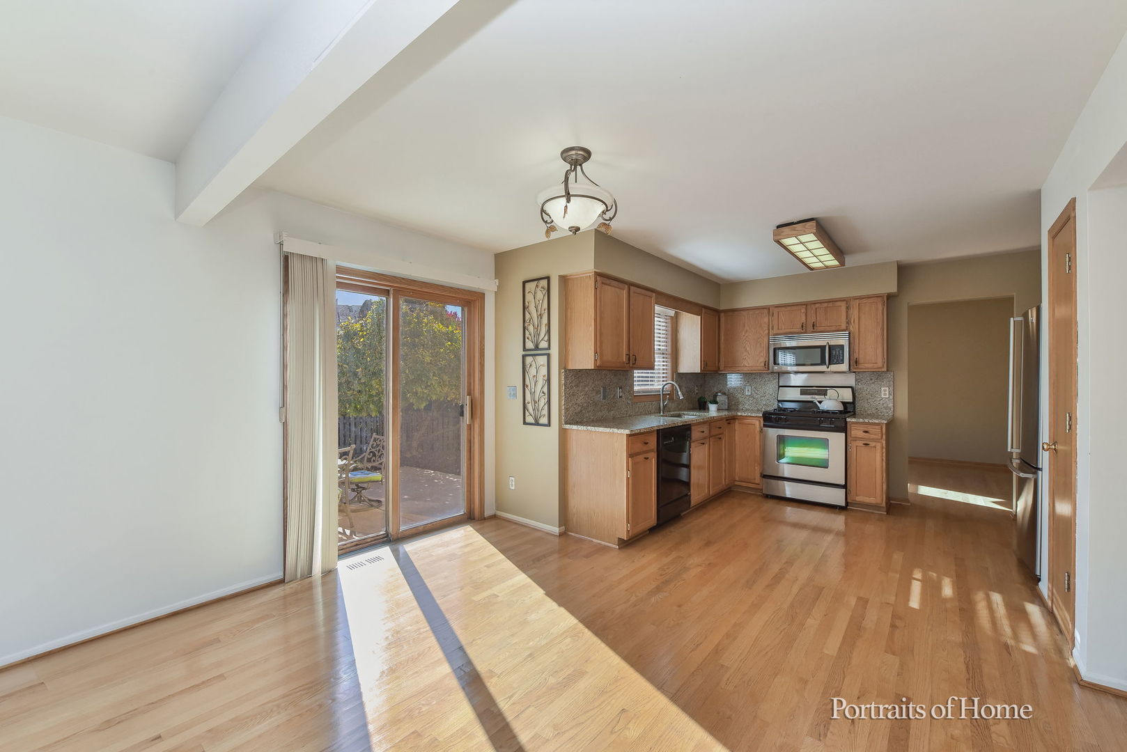 2961 Compton Road Aurora, IL 60504 - Photo 10 of 37 Gallery Image 10
