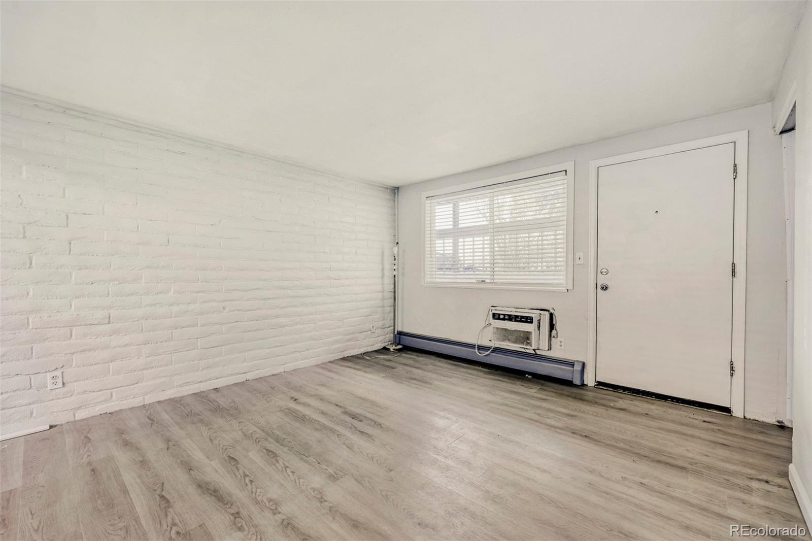 875 South Quebec Street, Unit 4 Denver, CO 80247 - Photo 5 of 29