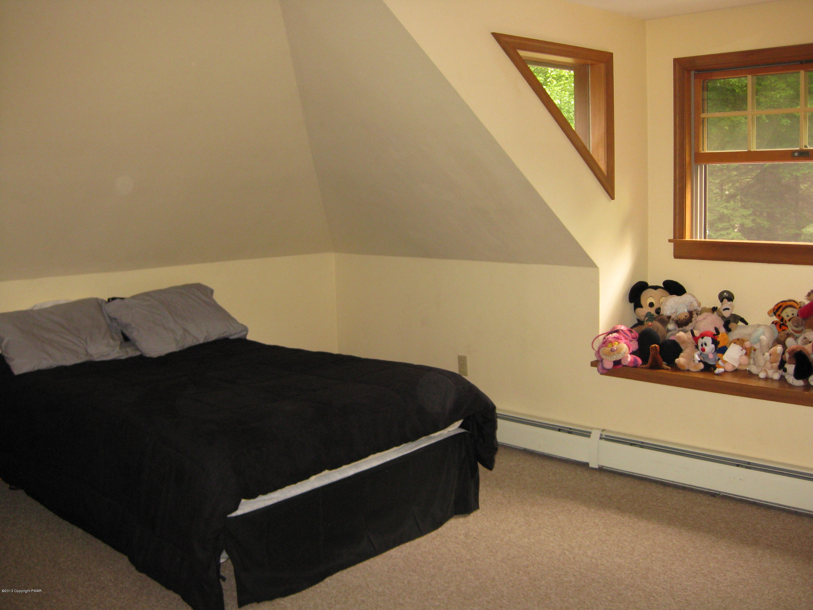 368 Sawmill Road Pocono Lake, PA 18347 - Photo 21 of 40 BEDROOM