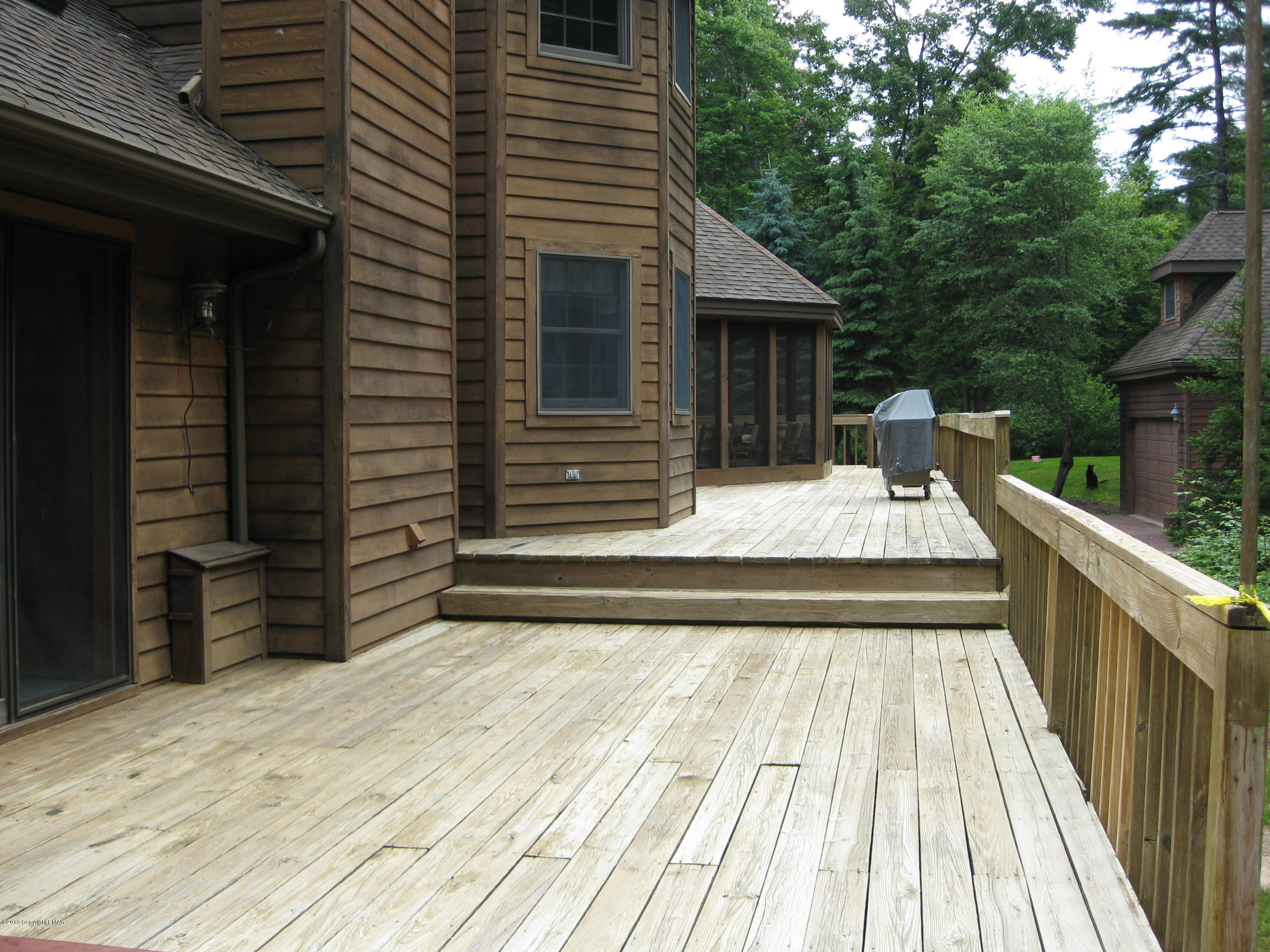 368 Sawmill Road Pocono Lake, PA 18347 - Photo 8 of 40 DECK