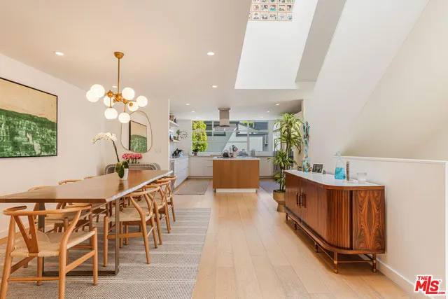 $14,500 | 16 Voyage Street, Marina del Rey, CA 90292