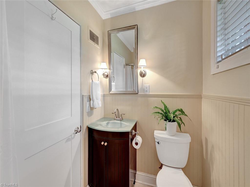 911 Arbor Road Winston-Salem, NC 27104 - Photo 28 of 44 Gallery Image 28