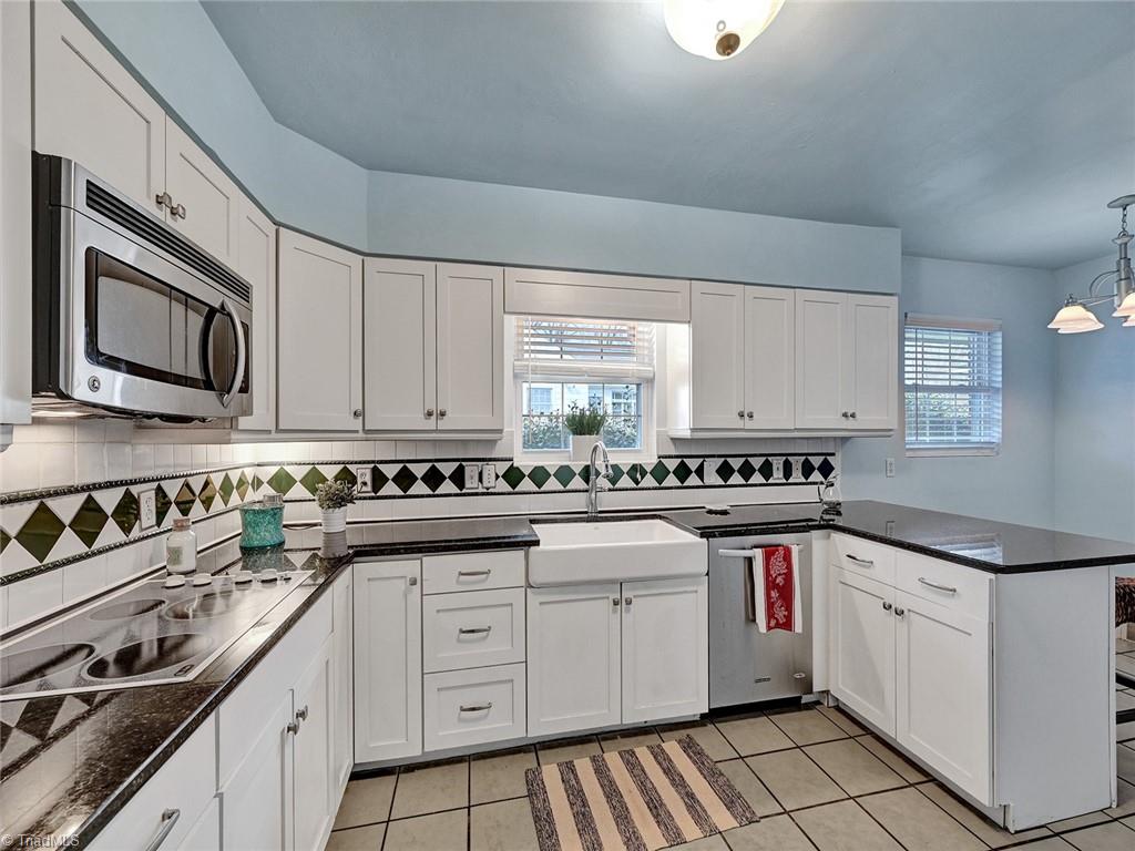 911 Arbor Road Winston-Salem, NC 27104 - Photo 5 of 44 Gallery Image 5