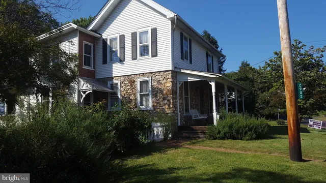 $700 | 2902 Lower Saucon Road, Unit 1, Hellertown, PA 18055