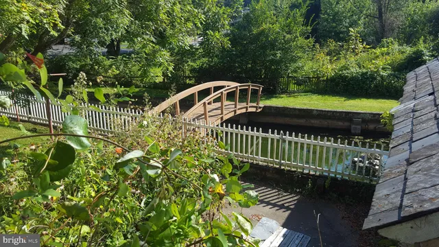 $700 | 2902 Lower Saucon Road, Unit 1, Hellertown, PA 18055