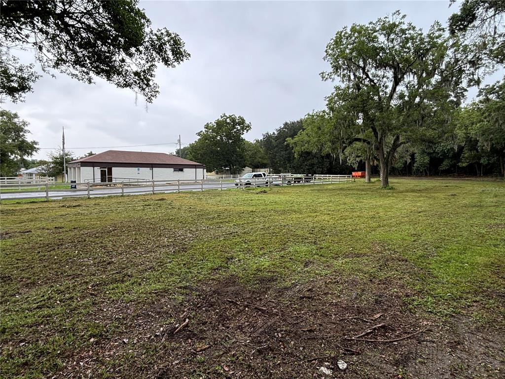 12845 Northeast Jacksonville Road Anthony, FL 32617 - Photo 3 of 10