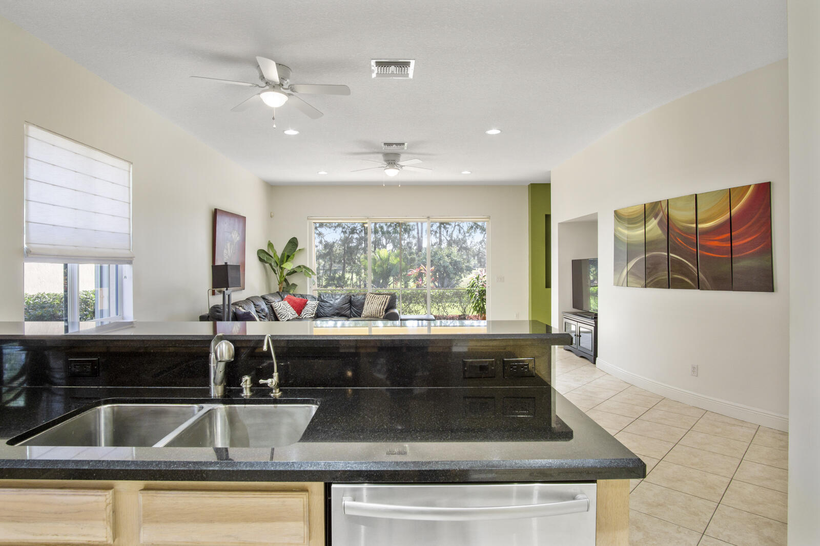 8630 Tompson Point Road Port St. Lucie, FL 34986 - Photo 9 of 61 Kitchen