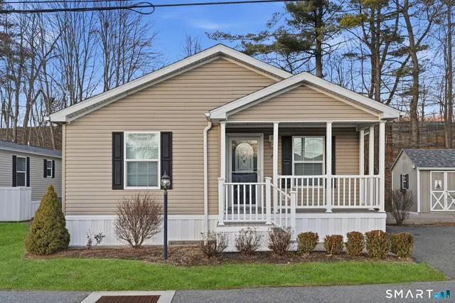 $239,500 | 2 Greenlawn Drive, Danbury, CT 06810