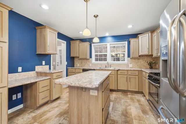 $239,500 | 2 Greenlawn Drive, Danbury, CT 06810