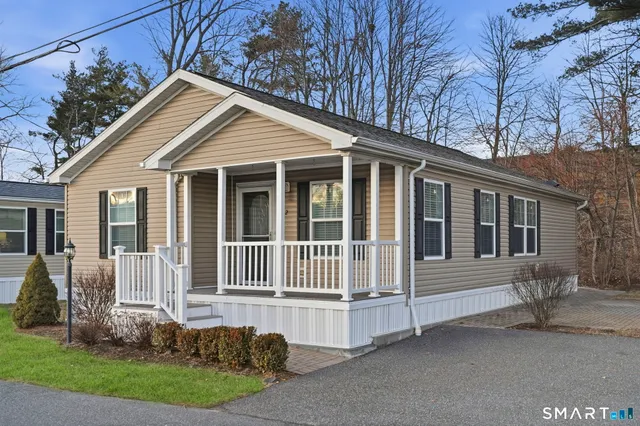$239,500 | 2 Greenlawn Drive, Danbury, CT 06810
