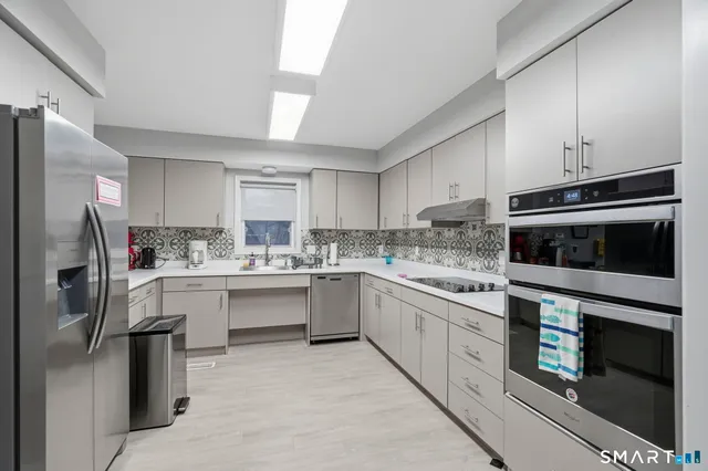 $239,500 | 2 Greenlawn Drive, Danbury, CT 06810