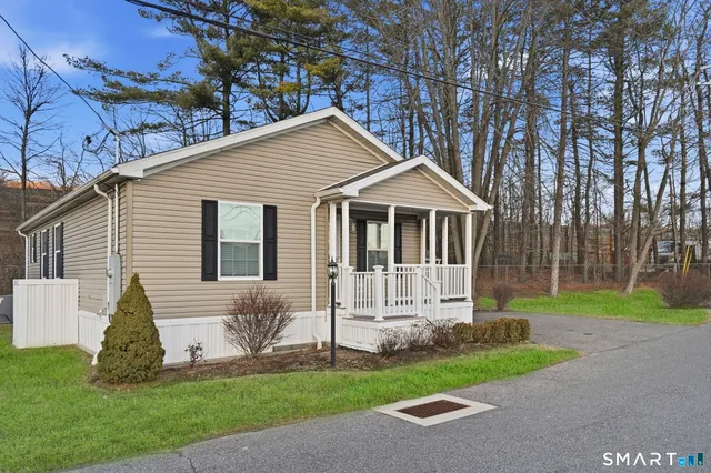 $239,500 | 2 Greenlawn Drive, Danbury, CT 06810