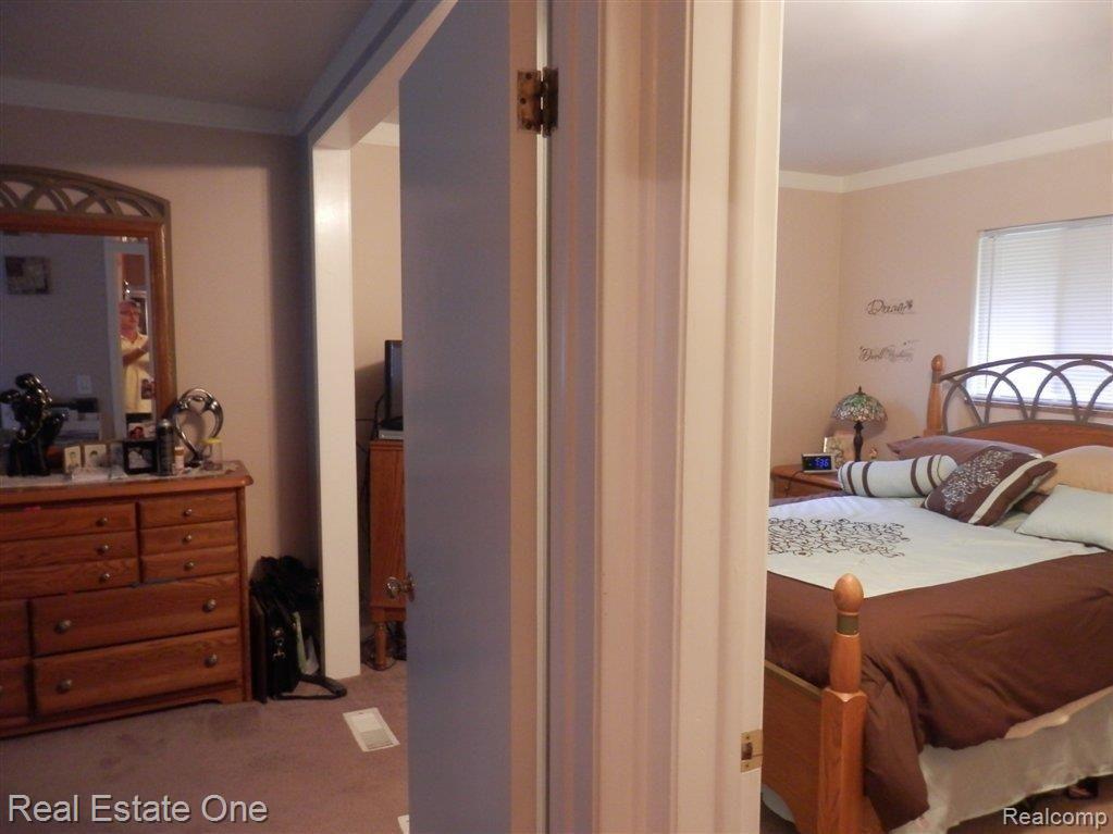 294 Benjamin Street Romeo, MI 48065 - Photo 11 of 24 Romeo listing paula 013.JPG