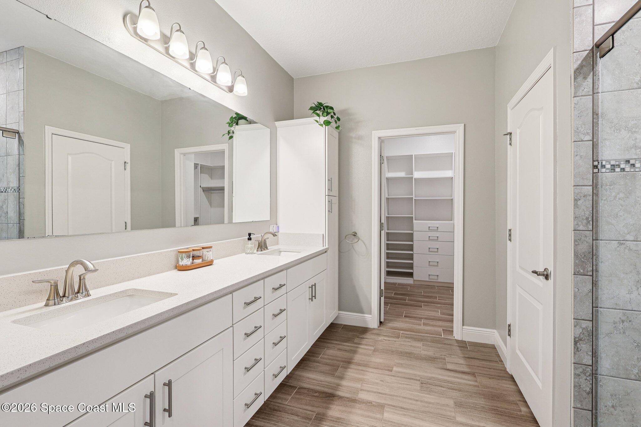 5290 Hebron Drive Merritt Island, FL 32953 - Photo 21 of 36 26-web-or-mls-Hebron Dr-S0502-026