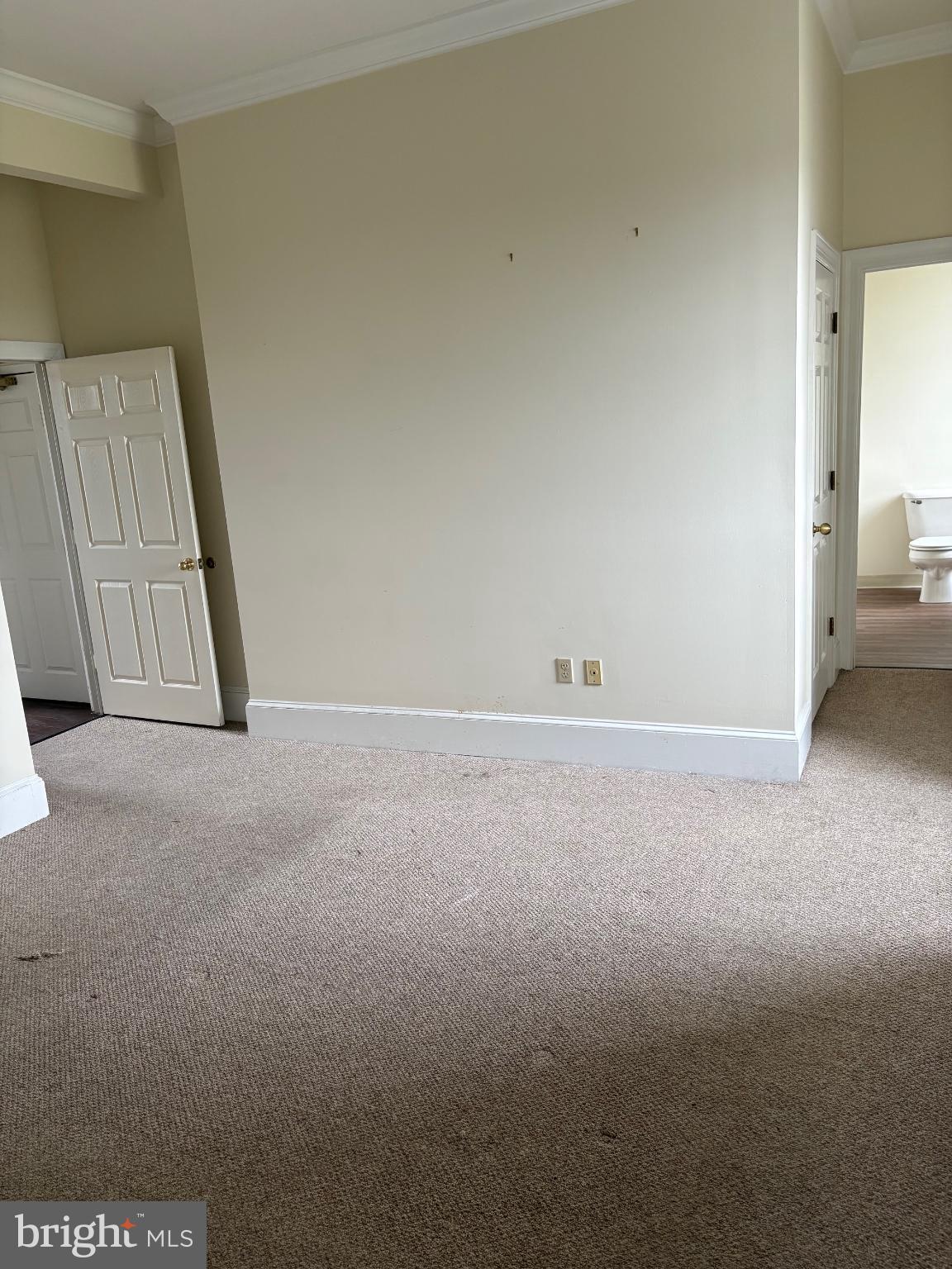 10 North Main Street Doylestown, PA 18901 - Photo 9 of 14 Spacious room with natural light and potential.