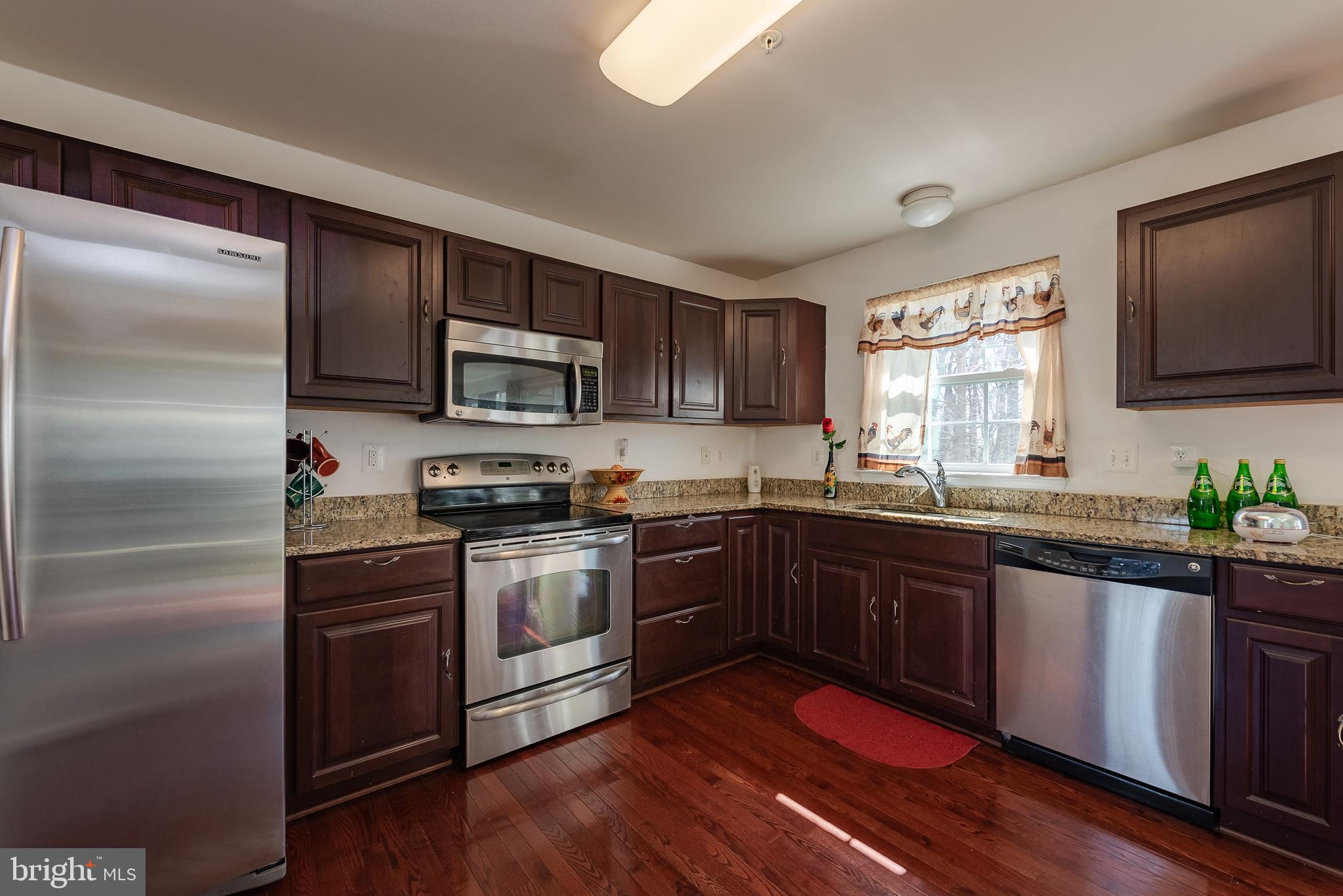 9549 Chaton Road Laurel, MD 20723 - Photo 4 of 31 Kitchen