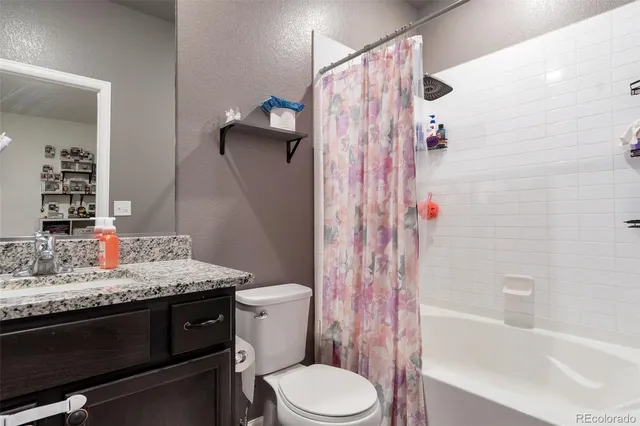 $2,300 | 47517 Clover Avenue, Bennett, CO 80102