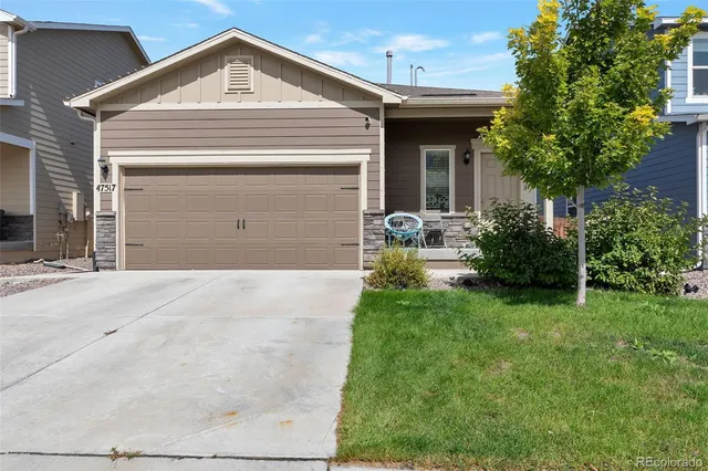 $2,300 | 47517 Clover Avenue, Bennett, CO 80102