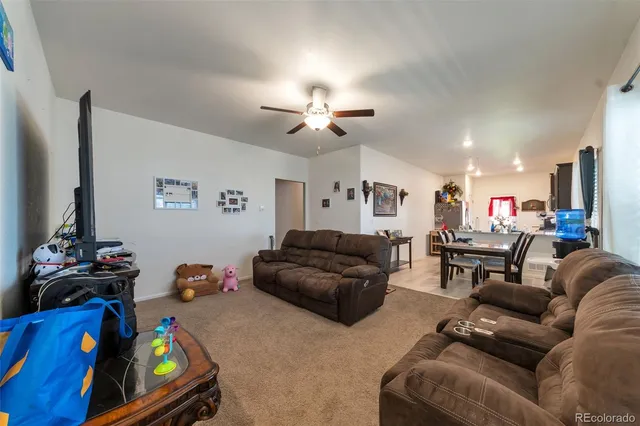 $2,300 | 47517 Clover Avenue, Bennett, CO 80102