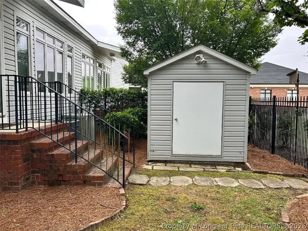 $2,400 | 4890 Independence Drive, Lumberton, NC 28358