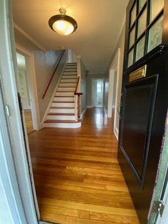 18 Maple Road Longmeadow, MA 01106 - Photo 10 of 26 a view of a entryway