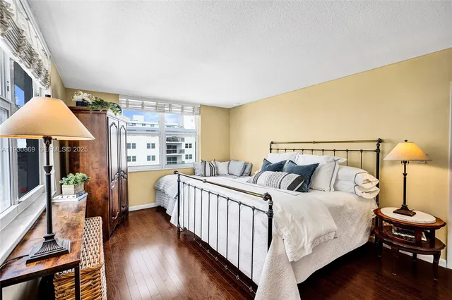 $420,000 | 1901 South Ocean Drive, Unit 601, Hollywood, FL 33019