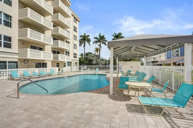 $420,000 | 1901 South Ocean Drive, Unit 601, Hollywood, FL 33019
