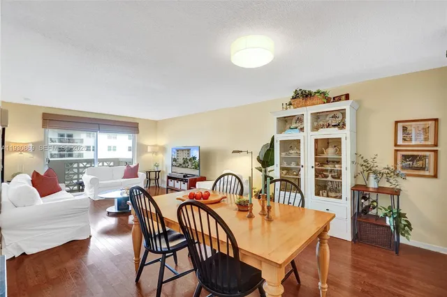 $420,000 | 1901 South Ocean Drive, Unit 601, Hollywood, FL 33019