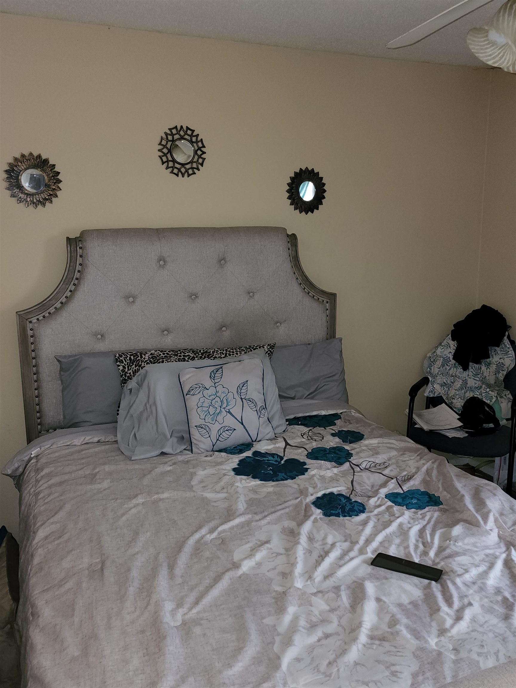 1694 Winfield Road Memphis, TN 38116 - Photo 11 of 19 a bedroom with a bed and a table