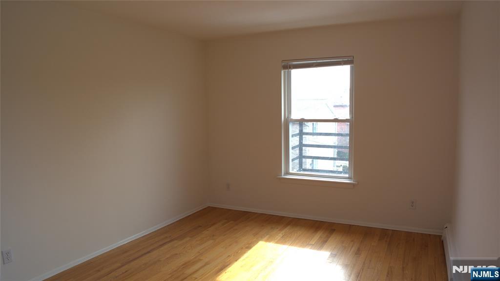 2443 3rd Street, Unit 8 Fort Lee, NJ 07024 - Photo 6 of 11