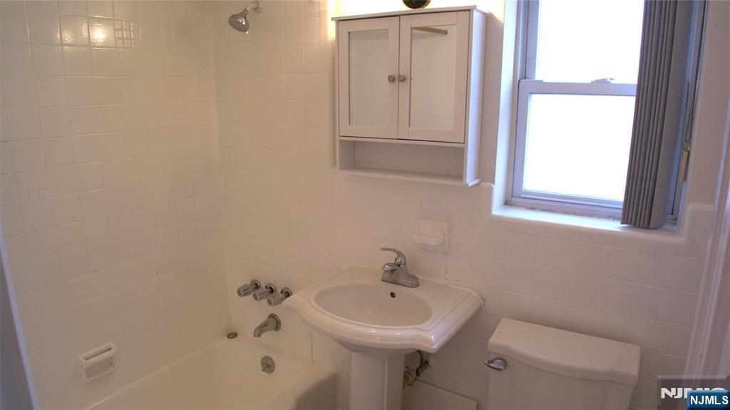 2443 3rd Street, Unit 8 Fort Lee, NJ 07024 - Photo 8 of 11