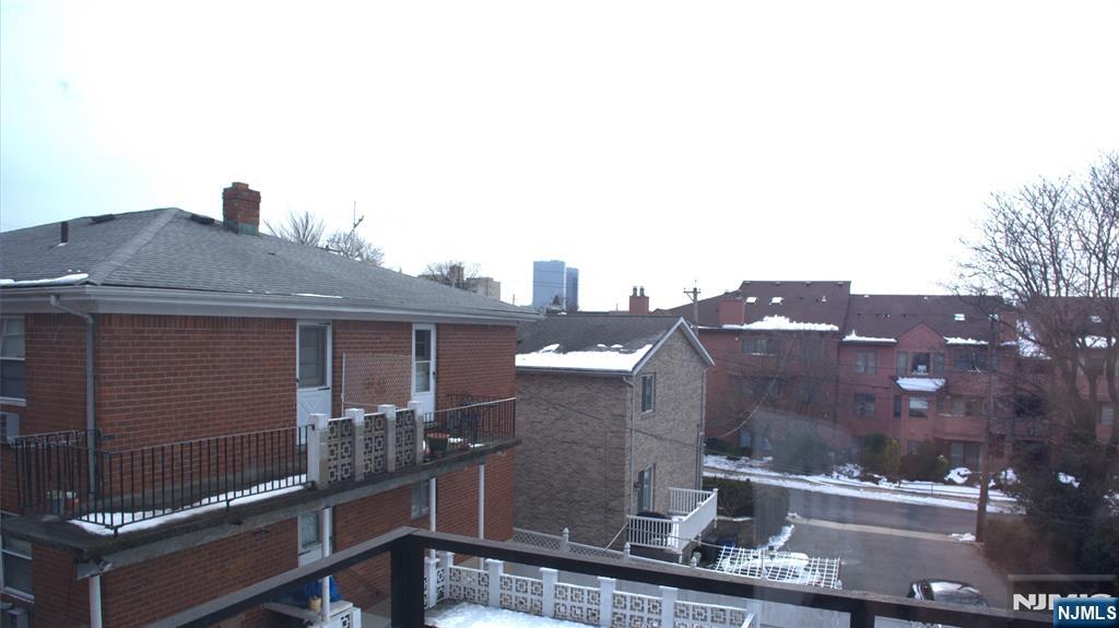 2443 3rd Street, Unit 8 Fort Lee, NJ 07024 - Photo 10 of 11