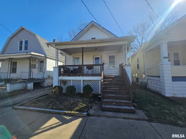 $49,990 | 1822 North Missouri Avenue, Peoria, IL 61603