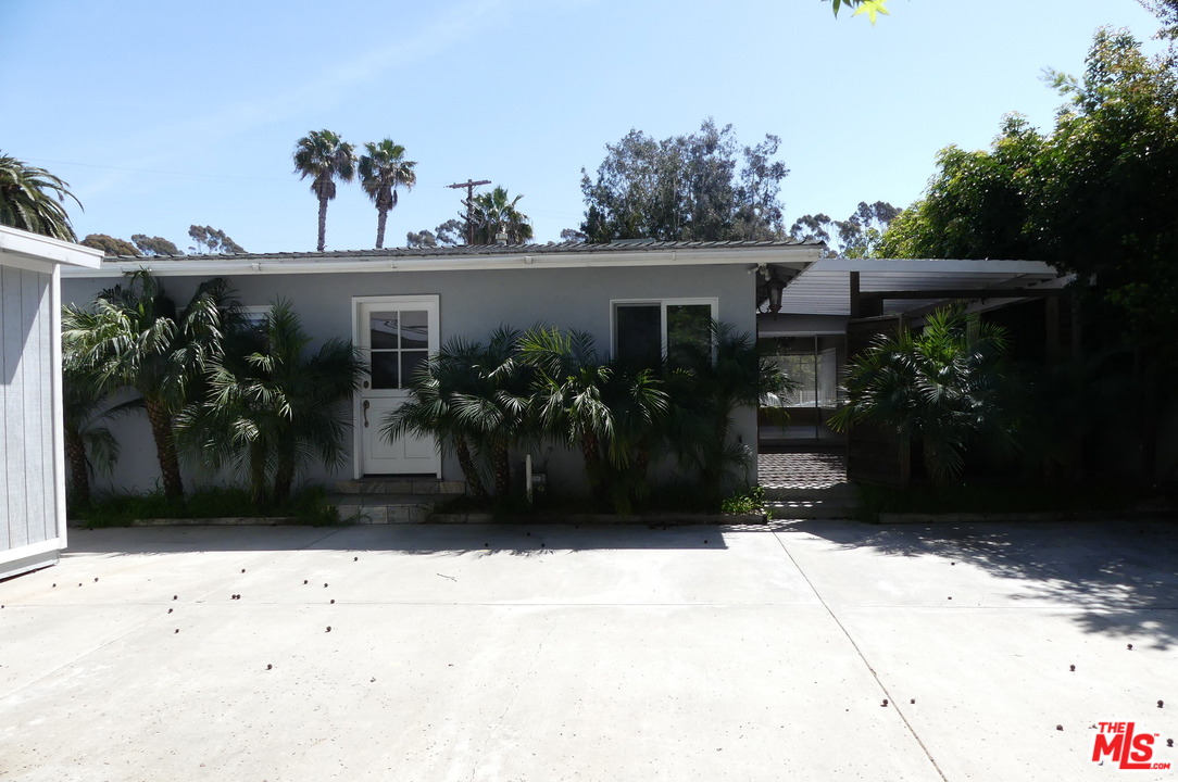 34237 Via Santa Rosa Dana Point, CA 92624 - Photo 26 of 41