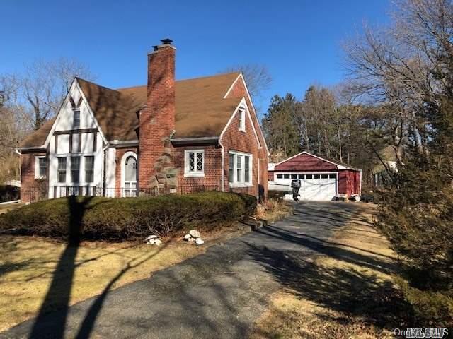 811 South Country Road East Patchogue, NY 11772 - Photo 1 of 1 Gallery Image 1