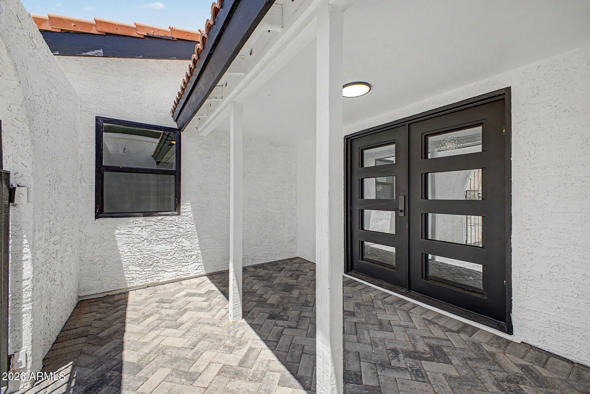 1503 N Spring Mesa, AZ 85203 - Photo 2 of 25 07 - Spring 1503
