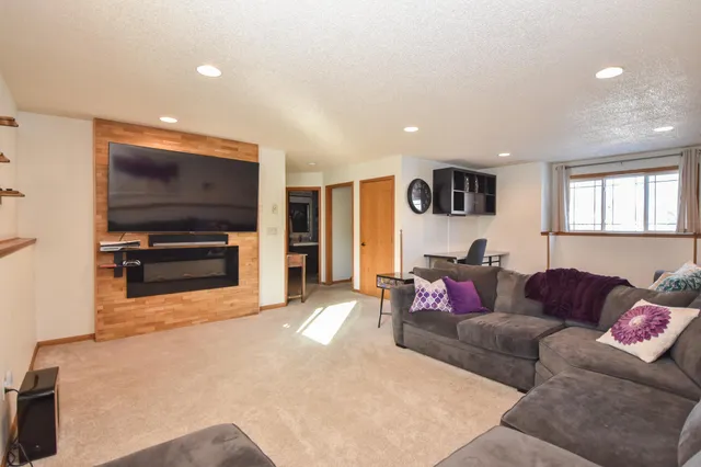 $370,000 | 3016 23rd Avenue South, Fargo, ND 58103