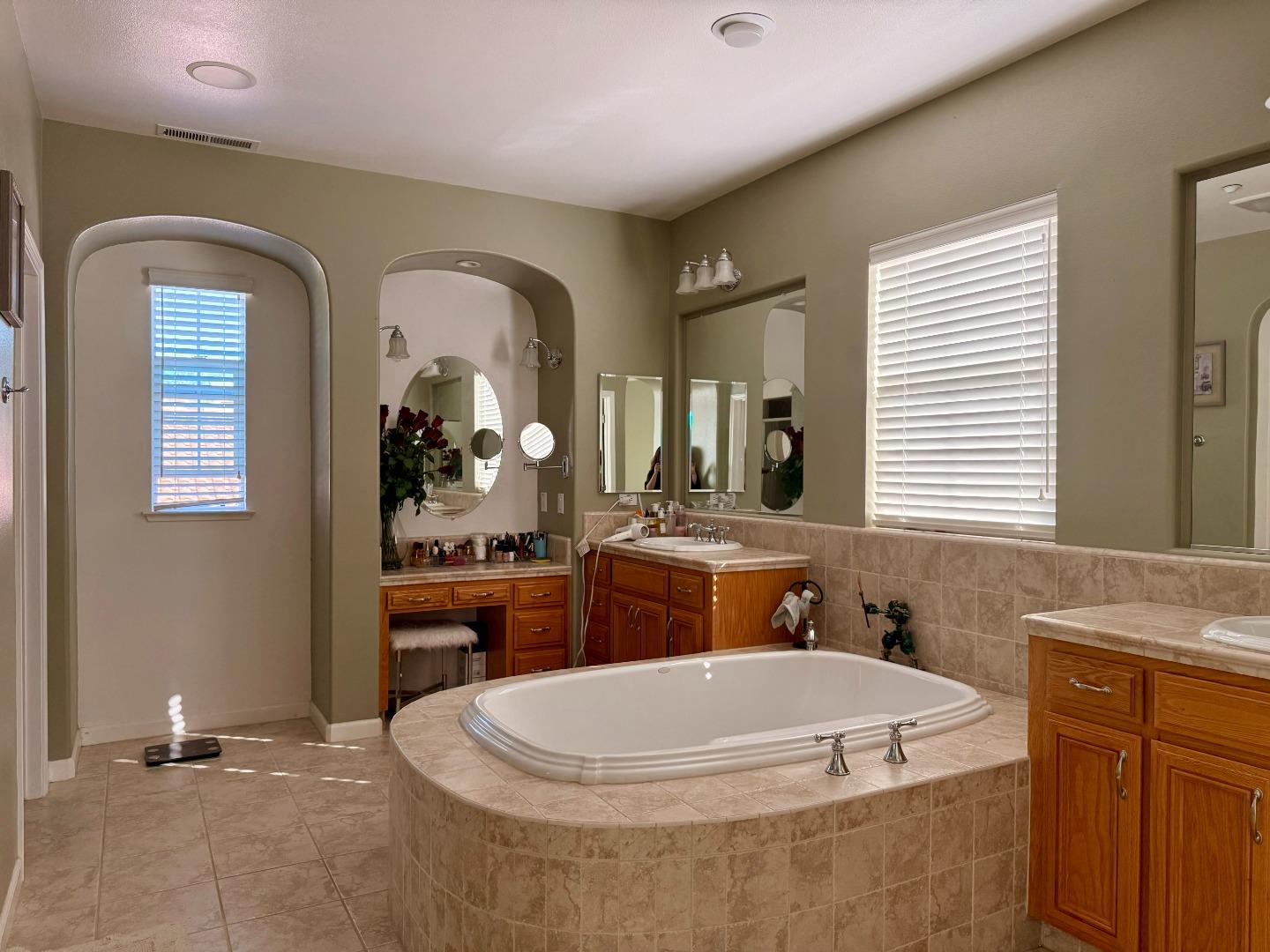 Eagle Ridge Drive Gilroy, CA 95020 - Photo 10 of 15
