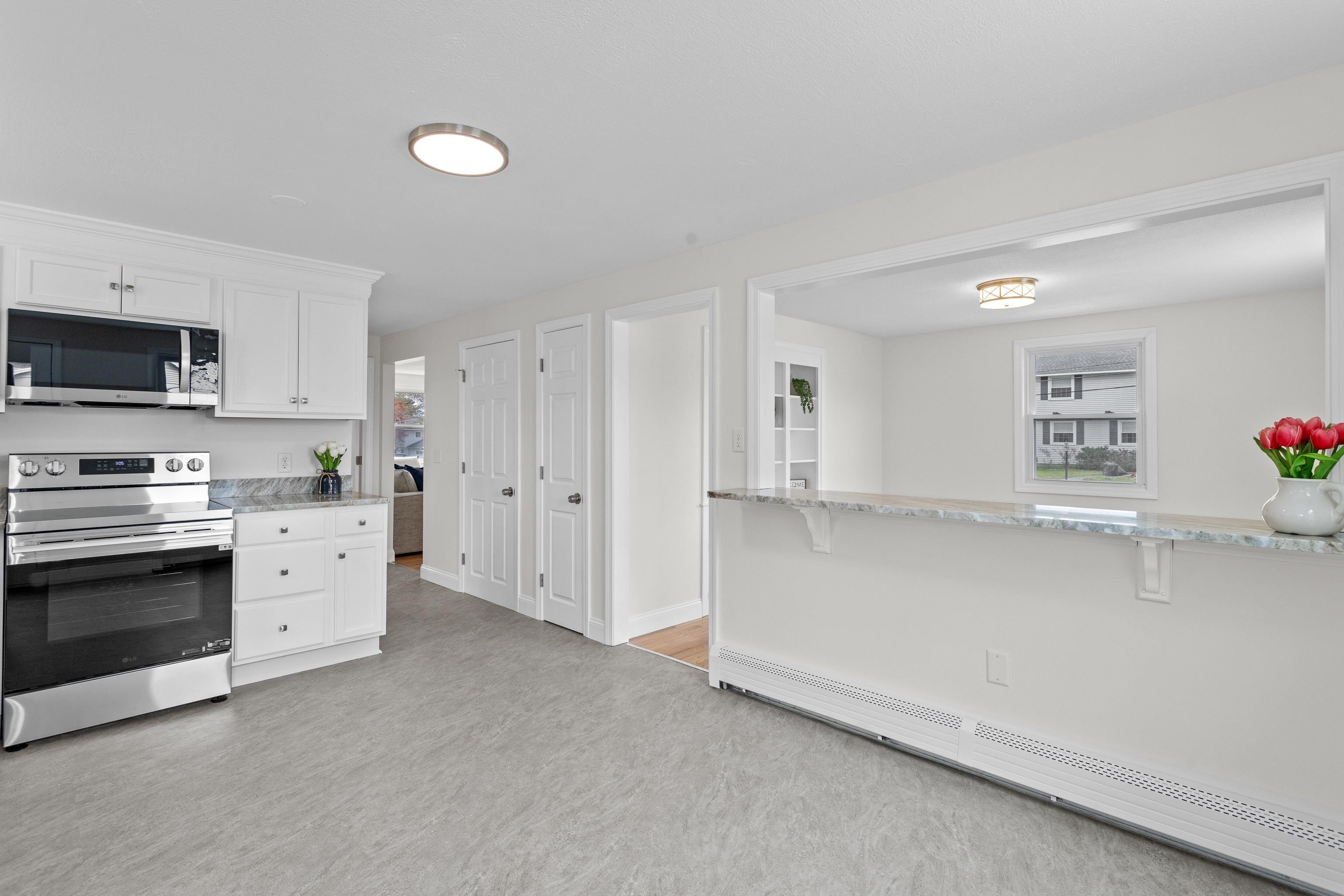 12 Hemlock Street Hudson, NH 03051 - Photo 16 of 48