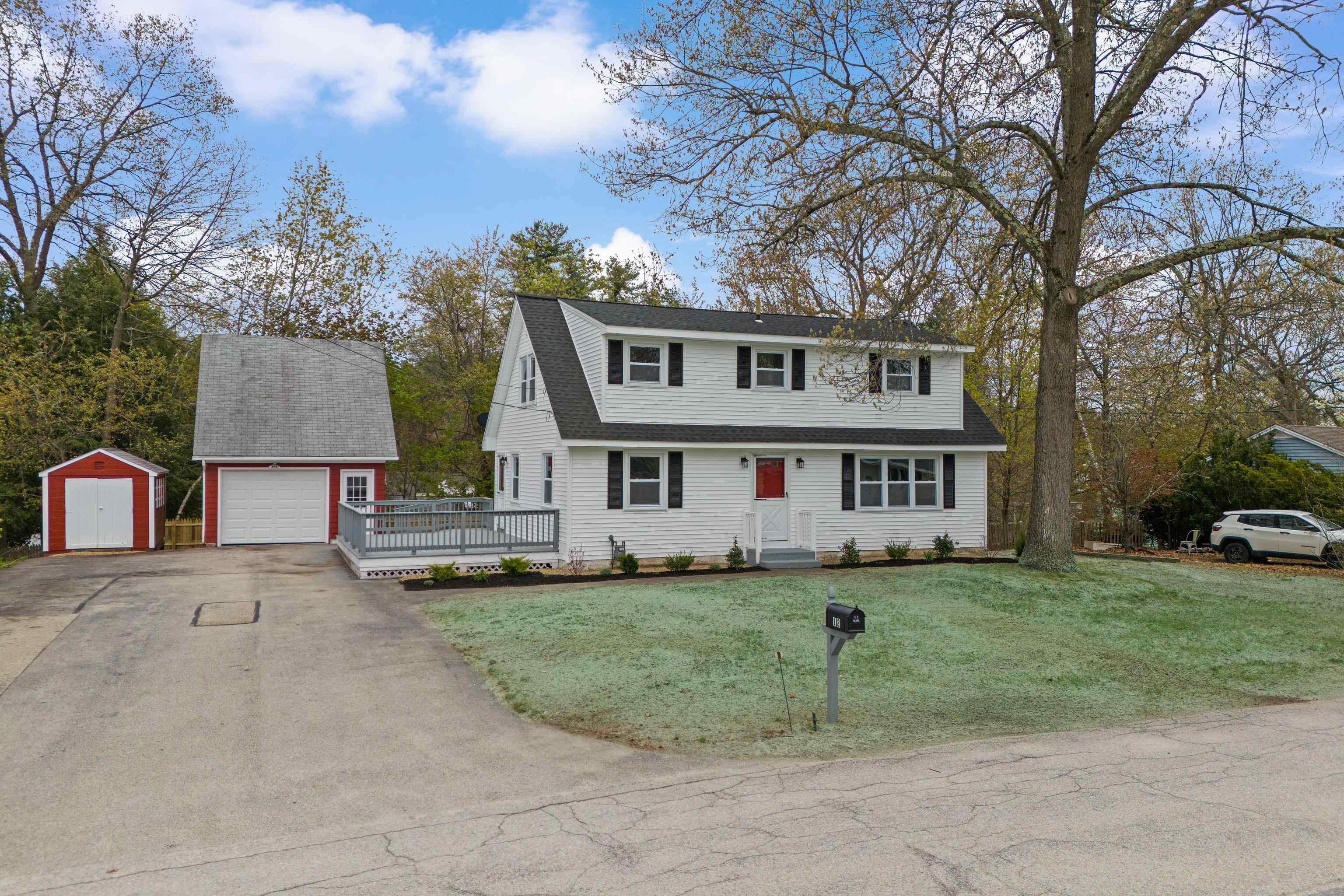 12 Hemlock Street Hudson, NH 03051 - Photo 2 of 48