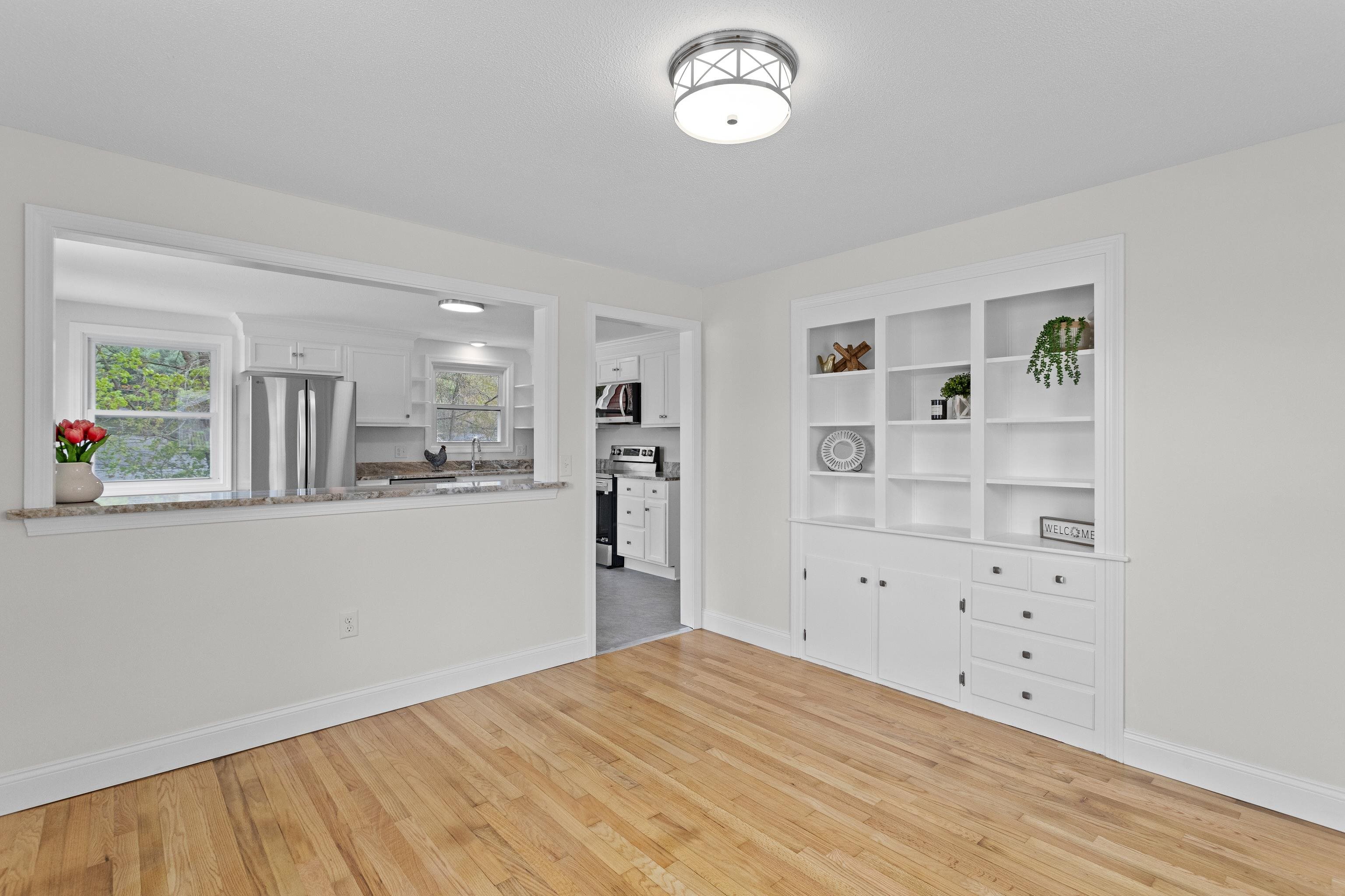12 Hemlock Street Hudson, NH 03051 - Photo 23 of 48