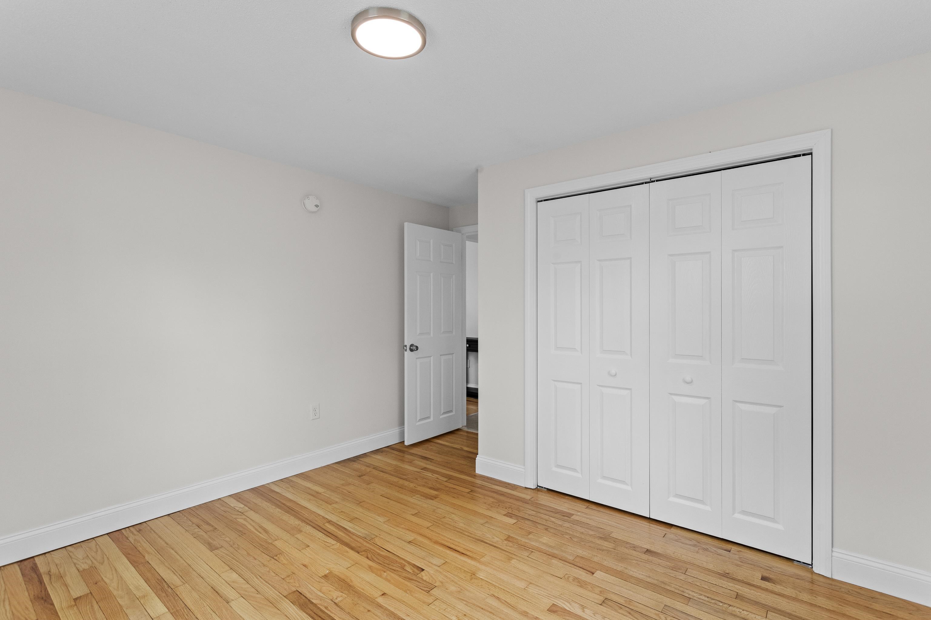 12 Hemlock Street Hudson, NH 03051 - Photo 28 of 48