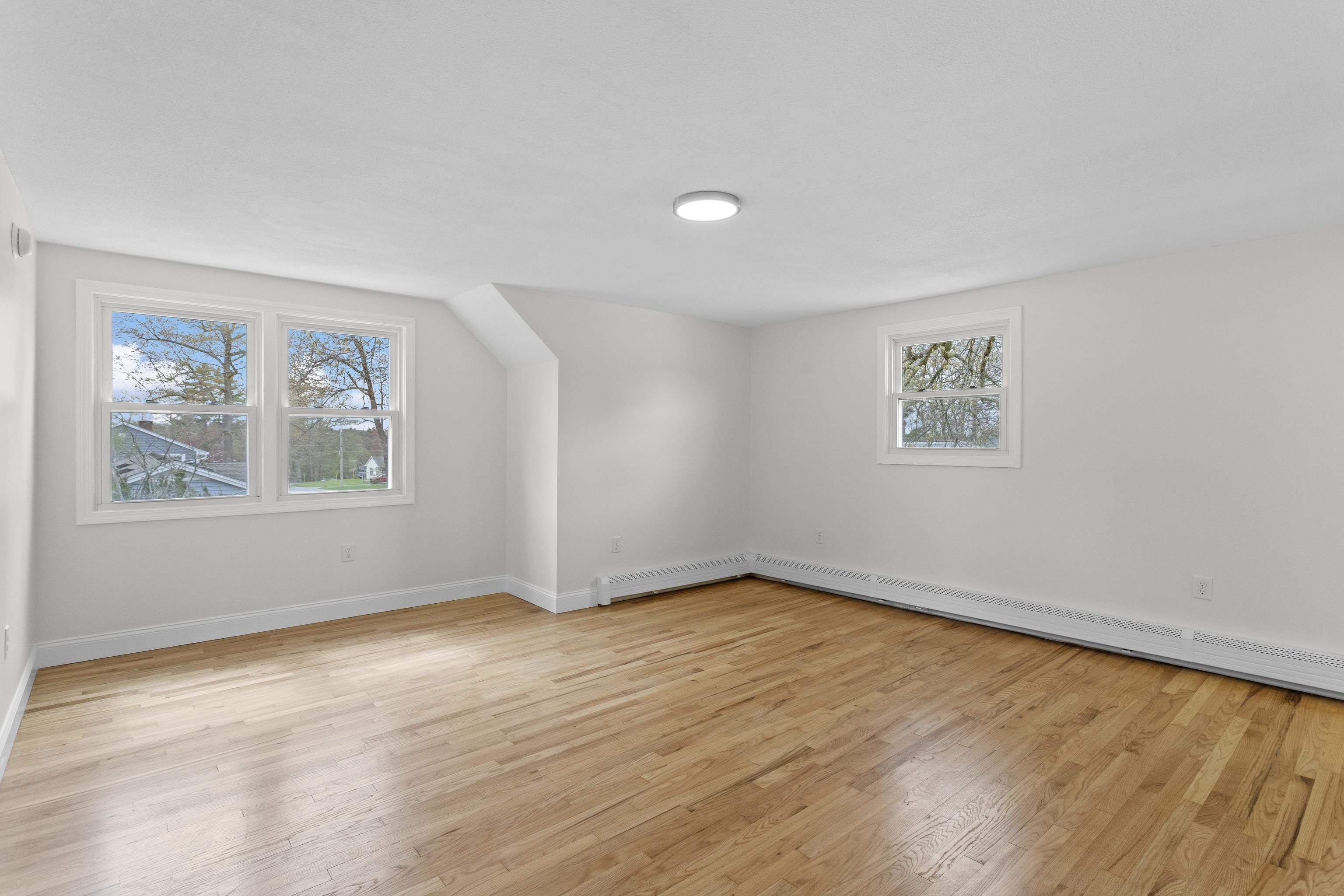 12 Hemlock Street Hudson, NH 03051 - Photo 31 of 48