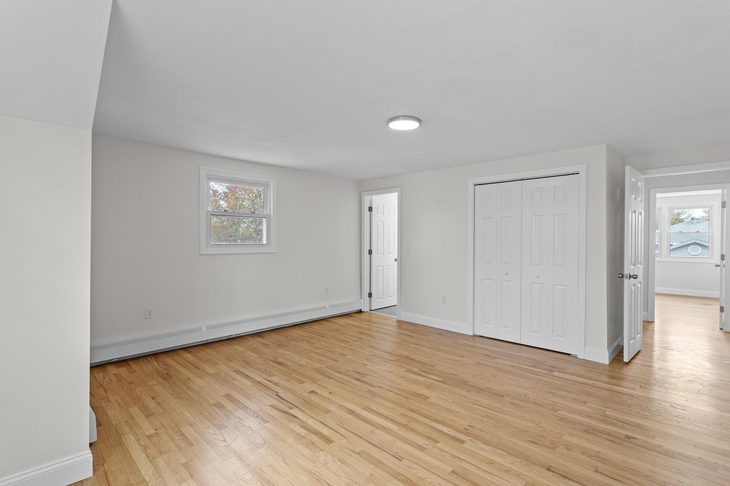 12 Hemlock Street Hudson, NH 03051 - Photo 32 of 48