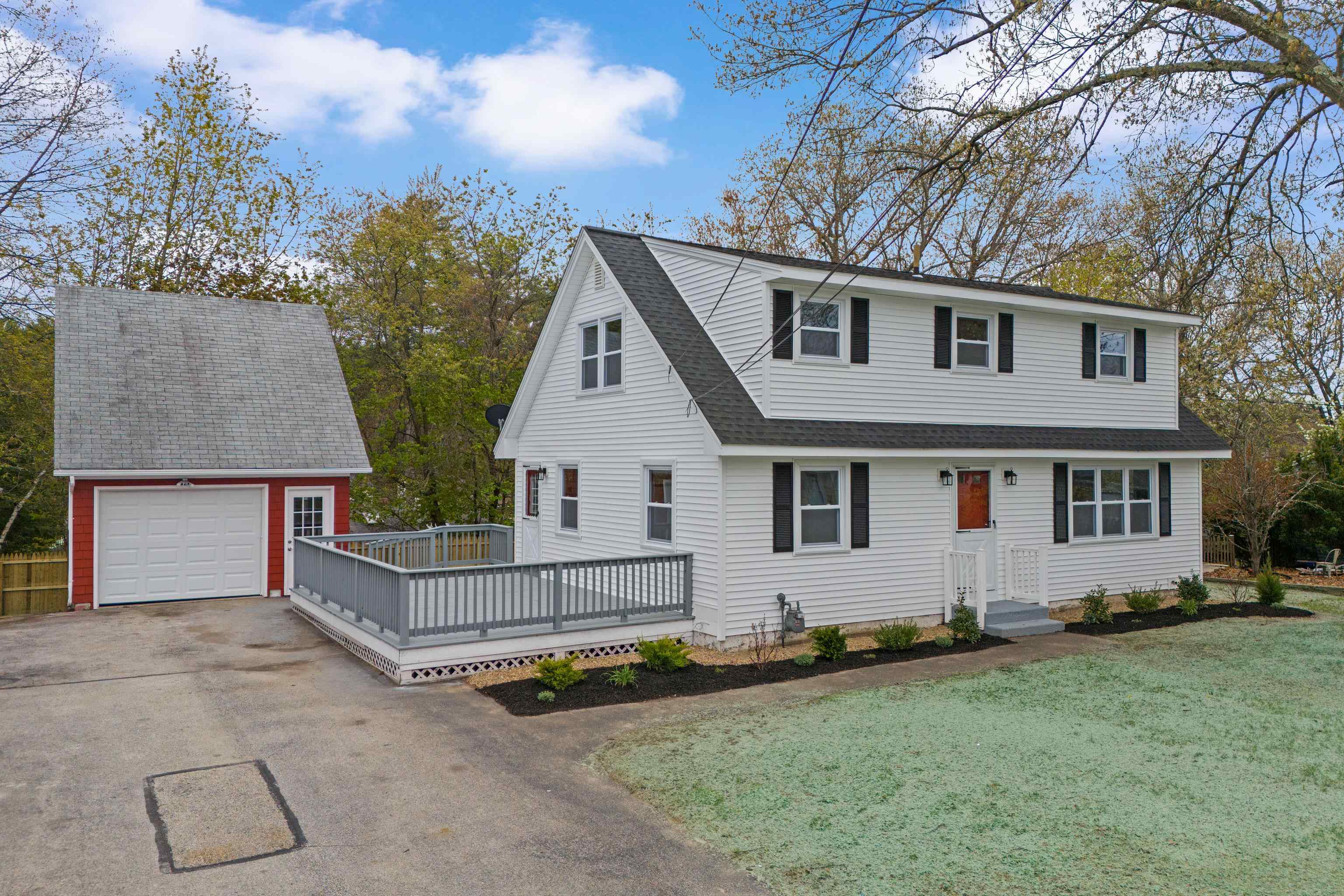 12 Hemlock Street Hudson, NH 03051 - Photo 4 of 48