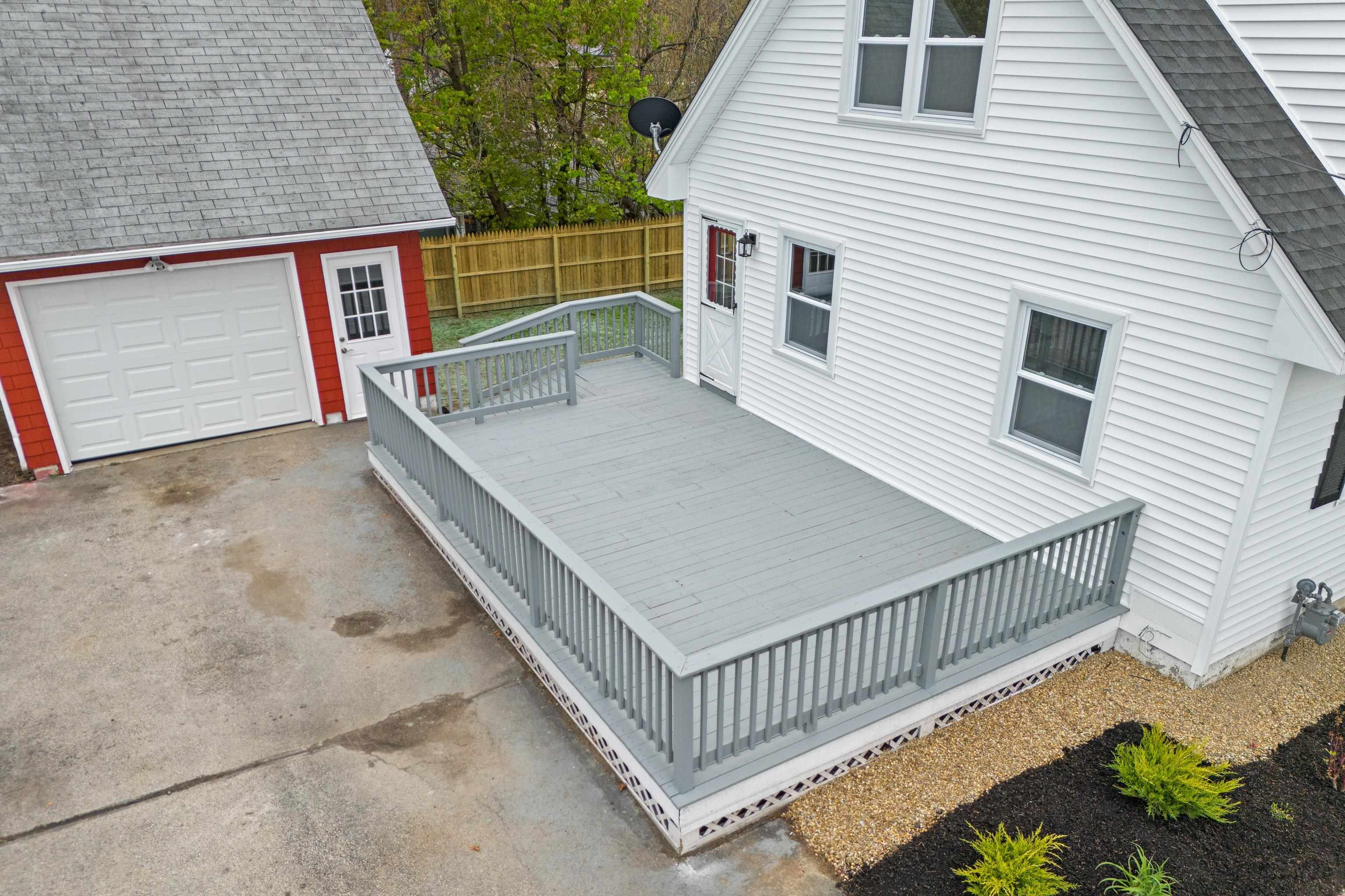 12 Hemlock Street Hudson, NH 03051 - Photo 5 of 48
