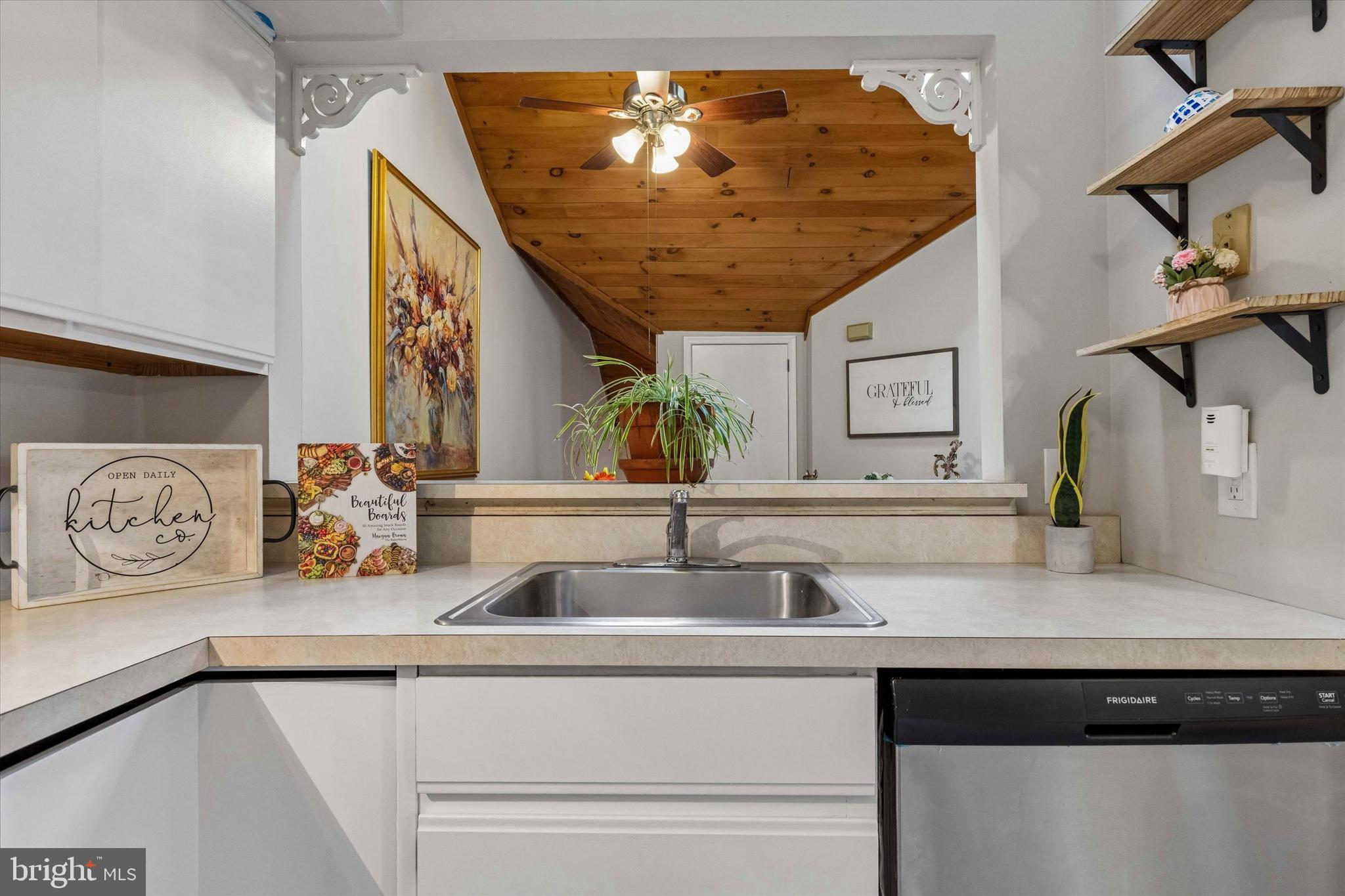 26 Brookside Court, Unit 26 Horsham, PA 19044 - Photo 13 of 39