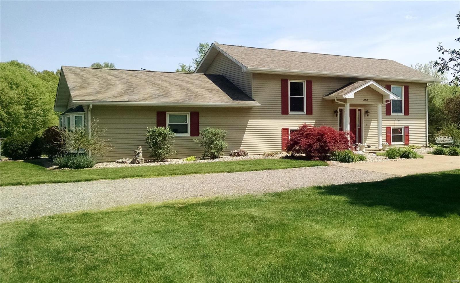 8316 D Waterloo, IL 62298 - Photo 2 of 25